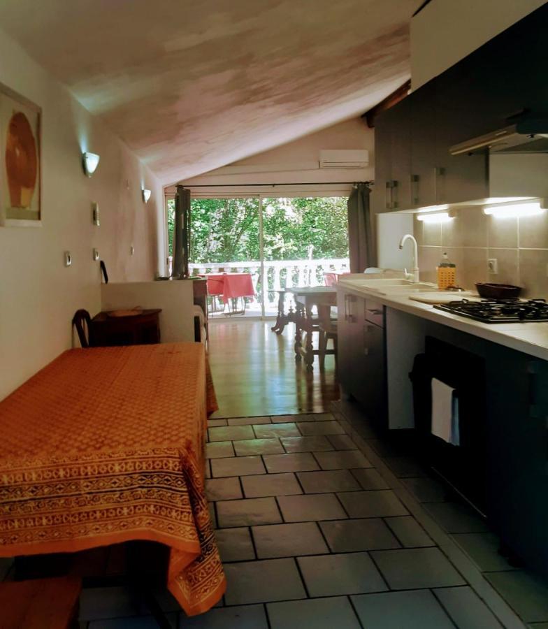 Couette-café Les Du Clos Des Capucins Barjac (Gard)